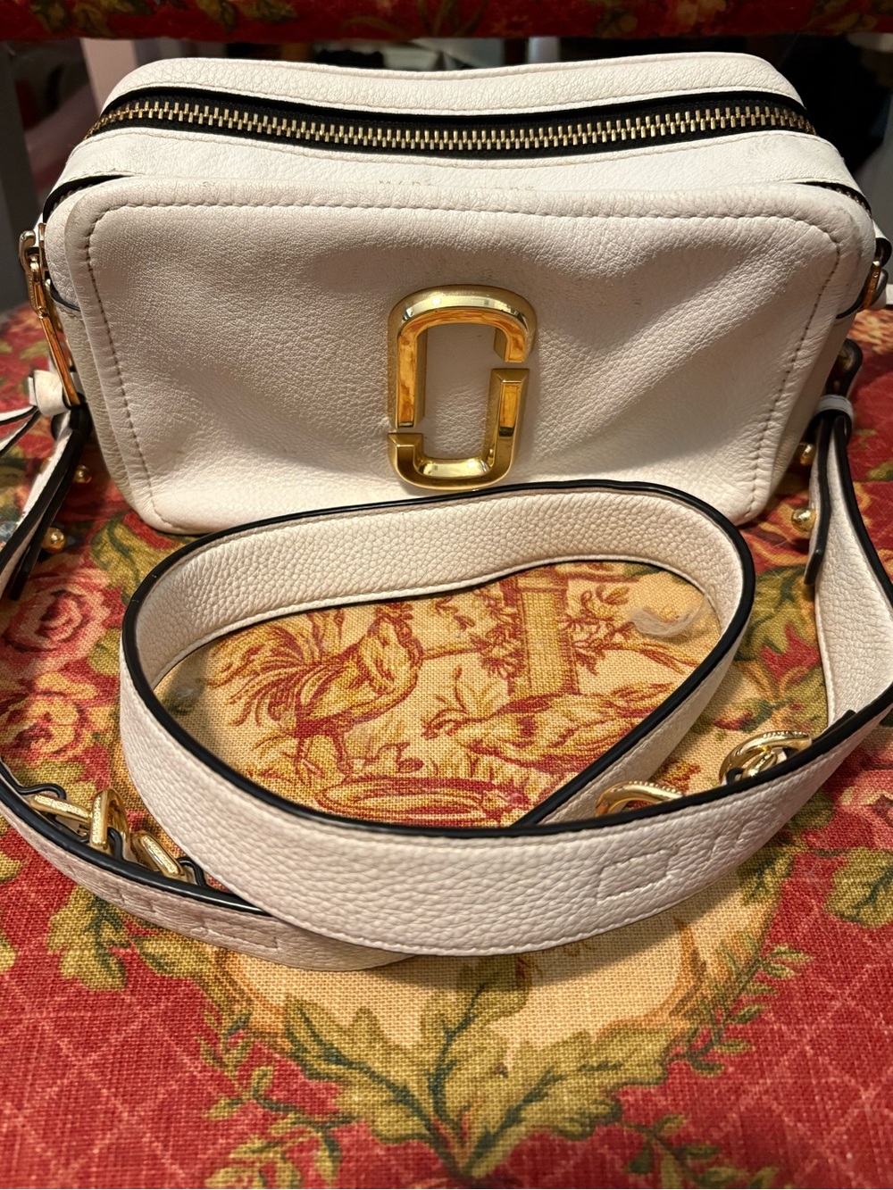 Marc Jacobs Softshot 21 White and Cream Gold Hardware Crossbody Adjustable Strap